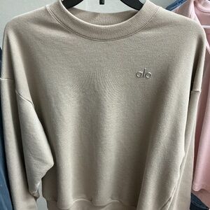 ALO Yoga Accolade Crew Neck Pullover